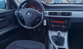 BMW 318d Touring full