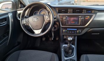 Toyota Auris 1.4 D-4D full