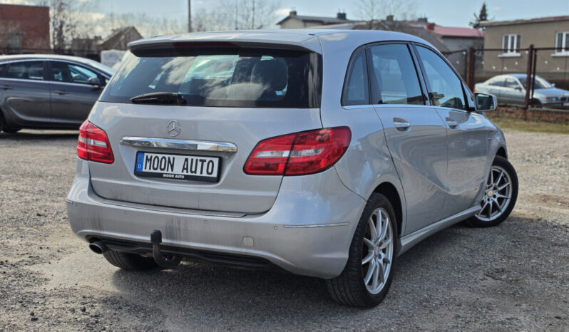 Mercedes-Benz B 180 CDI full