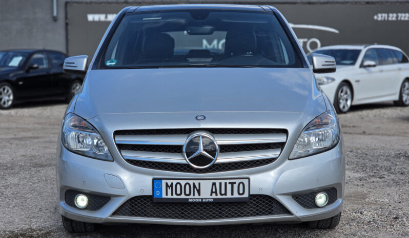 Mercedes-Benz B 180 CDI full