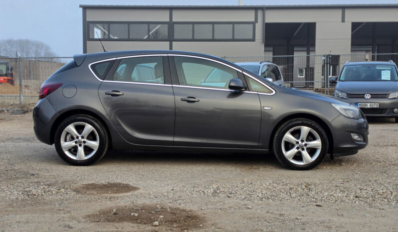 Opel Astra 1,4 Sport full