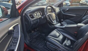 Volvo V60 2.0 D3 Momentum full