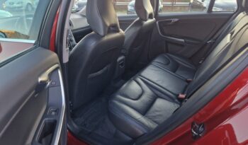 Volvo V60 2.0 D3 Momentum full