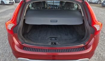 Volvo V60 2.0 D3 Momentum full