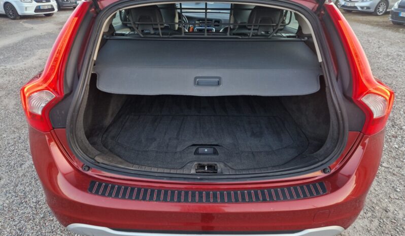 Volvo V60 2.0 D3 Momentum full