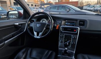 Volvo V60 2.0 D3 Momentum full