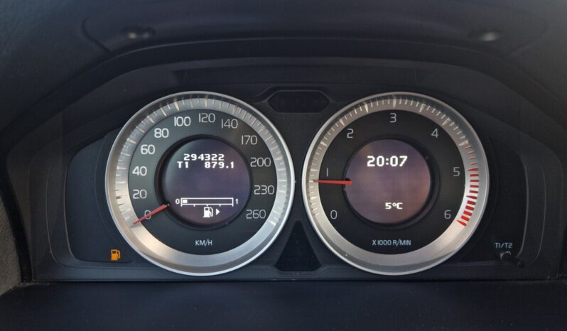 Volvo V60 2.0 D3 Momentum full