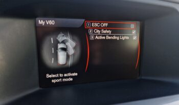 Volvo V60 2.0 D3 Momentum full