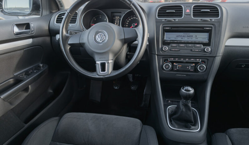 VW Golf Variant 2,0 TDI Highline full
