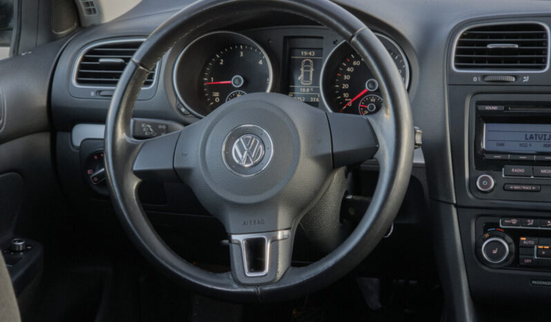 VW Golf Variant 2,0 TDI Highline full