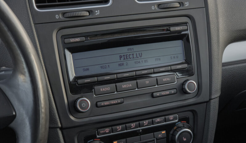 VW Golf Variant 2,0 TDI Highline full