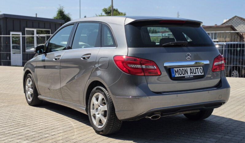 Mercedes-Benz B 180 full