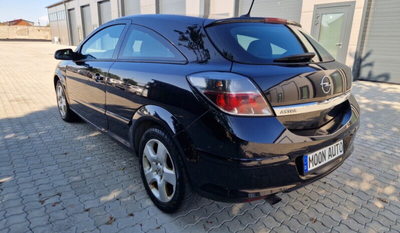 Opel Astra Coupe full
