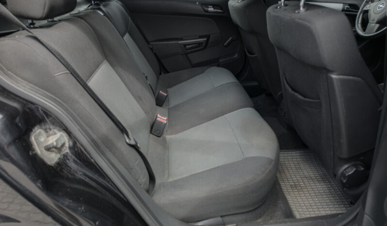Opel Astra 1.9 cdti full