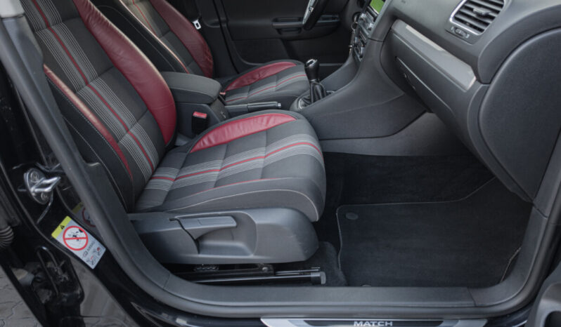VW Golf Variant 1,6 TDI “Match” full