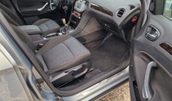 Ford Mondeo Ghia 2.2 TDCI full