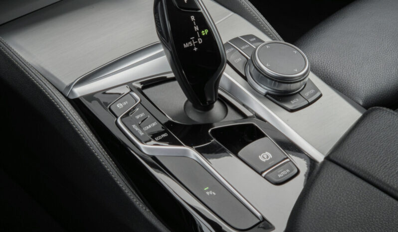 BMW 530d xDrive “Luxury Line” full