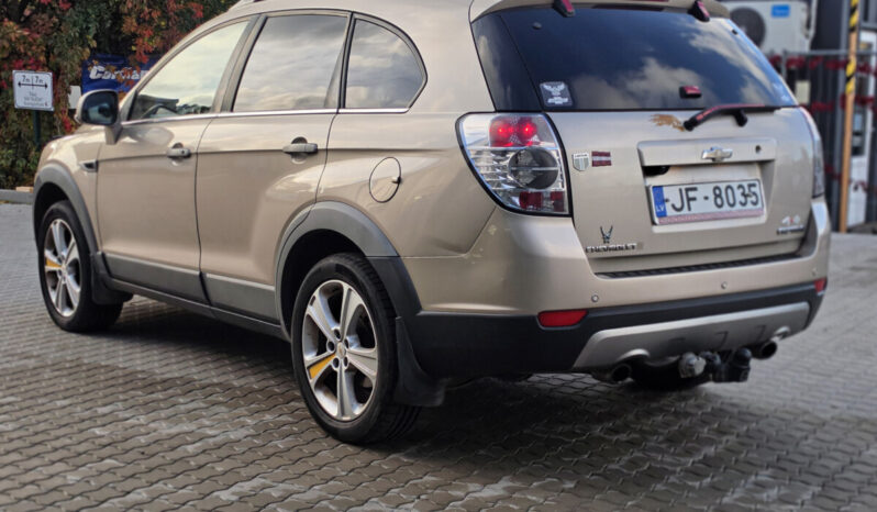 Chevrolet Captiva 2.2 D full